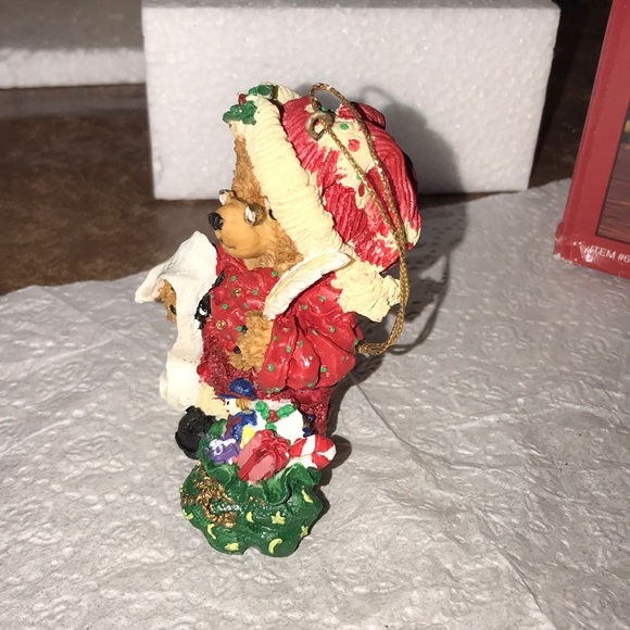 Mr Claus Teddy Bear w sack of gifts.  Adorable. - Picture 2 of 4